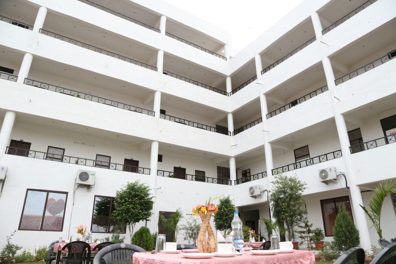 Hotel Anokhi Баратпур Екстериор снимка